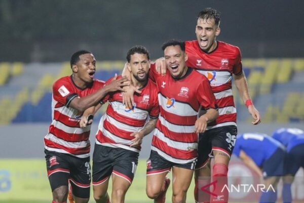 Semangat Tinggi Madura United Menjelang Pertandingan Melawan PSIS Semarang