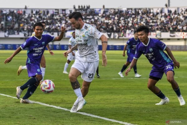 Lefundes: Persita Tangerang Berhak Mendapatkan Kemenangan atas Persib