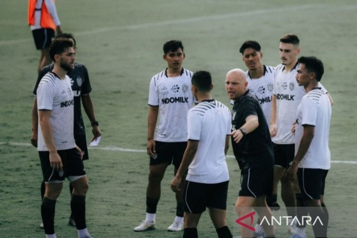 Strategi Bali United: Mengembangkan Pemain Muda Sambil Memenuhi Kuota Pemain Asing