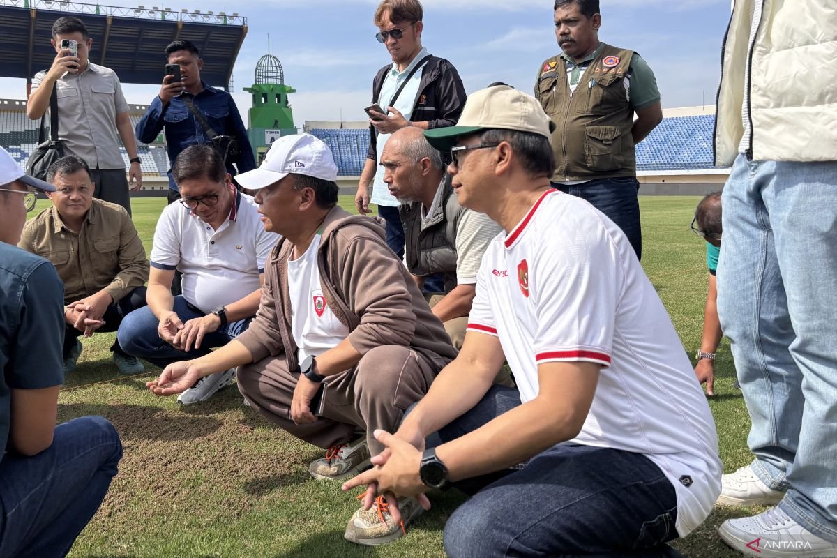 Persiapan Stadion Si Jalak Harupat Bandung untuk OC Piala Presiden