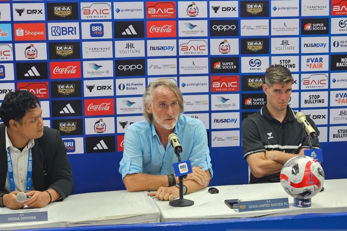 Jan Olde Riekerink Mengungkapkan Bahwa Dewa United Sering Memulai Musim dengan Kurang Baik