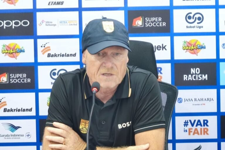 Pelatih Persis Mengakui Tim Tampil Buruk Saat Melawan Bhayangkara