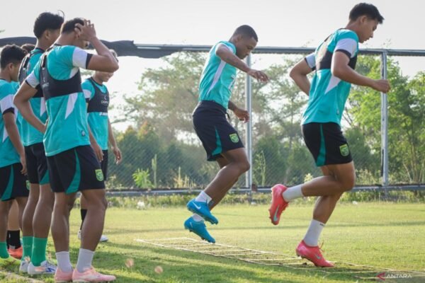Prakiraan Hasil Pertandingan PSM vs Persebaya di BRI Super League Prakiraan Hasil Pertandingan PSM vs Persebaya di BRI Super League