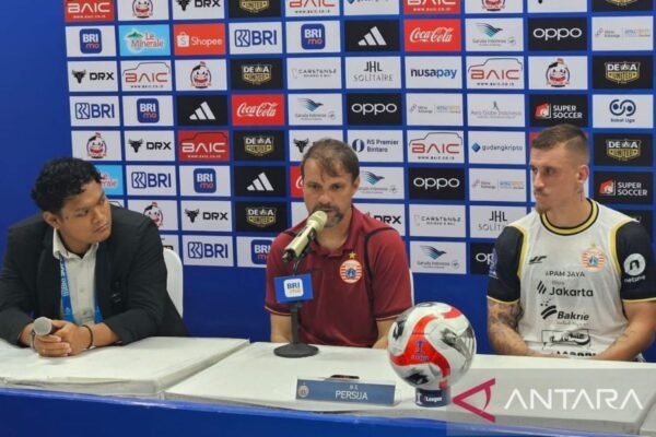 Meski Sukses dengan Skor 3-1, Mauricio Souza Menilai Pertandingan Melawan Dewa Sangat Menantang Meski Sukses dengan Skor 3-1, Mauricio Souza Menilai Pertandingan Melawan Dewa Sangat Menantang