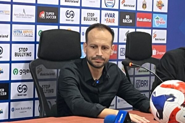 Fokus yang Hilang: Mario Lemos Soroti Awal Laga Persijap